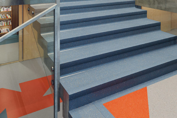 IN_GPP_ColorSplash_RBR_VF8_VH8_VK2_RS_HiRes_STAIRWELL